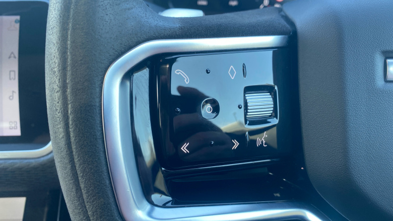 Land Rover Range Rover Velar 3.0 D300 MHEV R-Dynamic SE 5dr Auto Diesel Estate